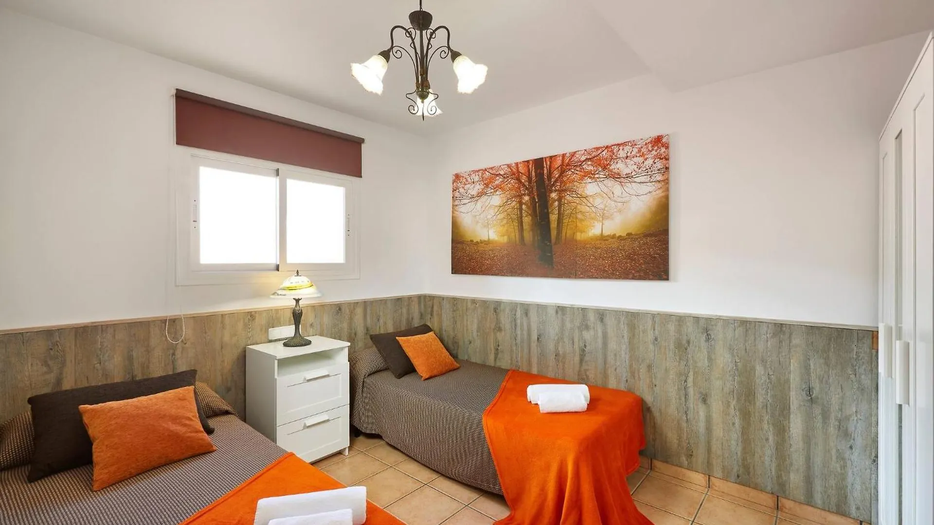 Inibiza Villas - Villa Juncos Can Furnet 0*,
