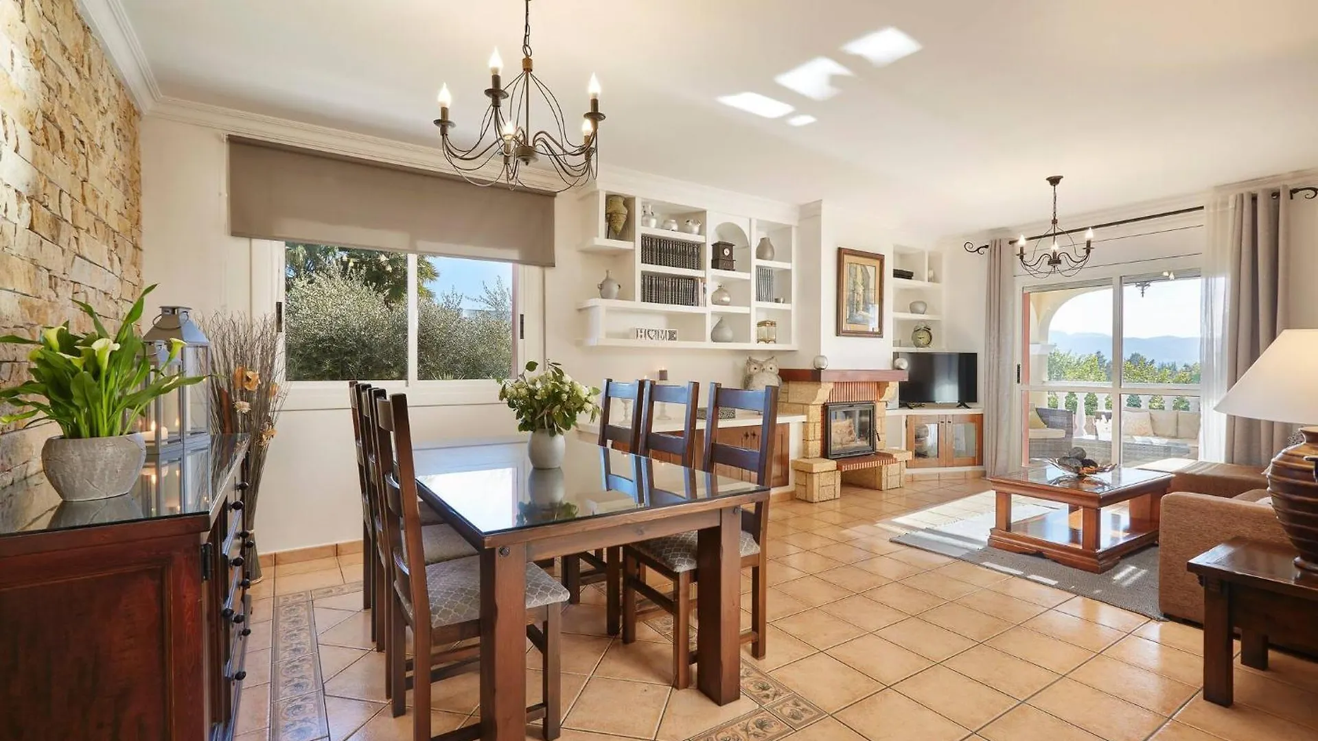 Inibiza Villas - Villa Juncos Can Furnet